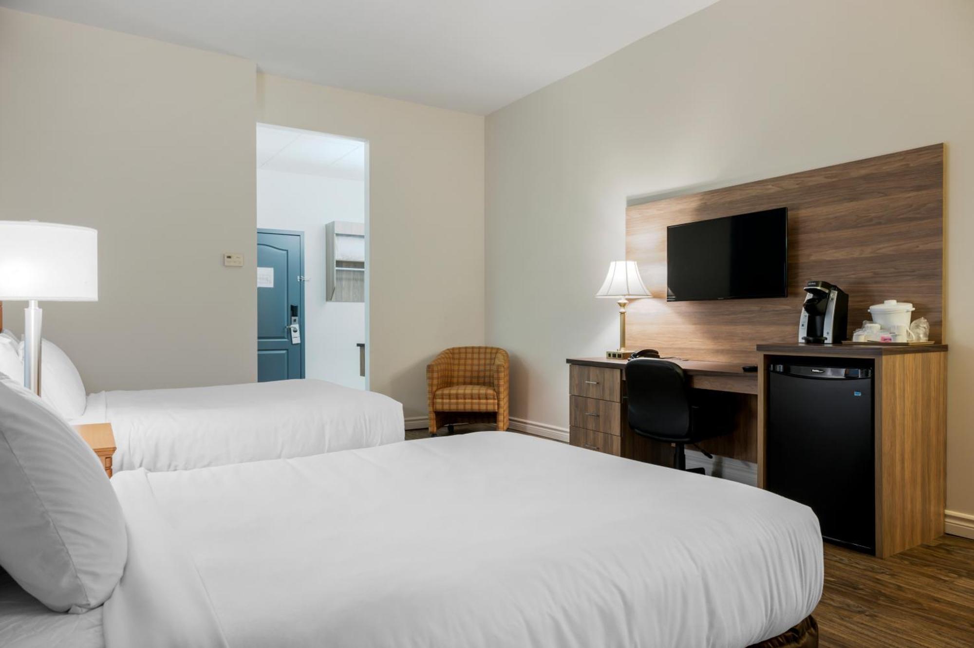 Econo Lodge Inn & Suites Montmagny Exterior foto