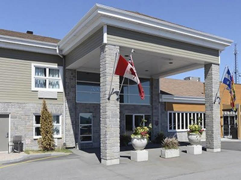 Econo Lodge Inn & Suites Montmagny Exterior foto